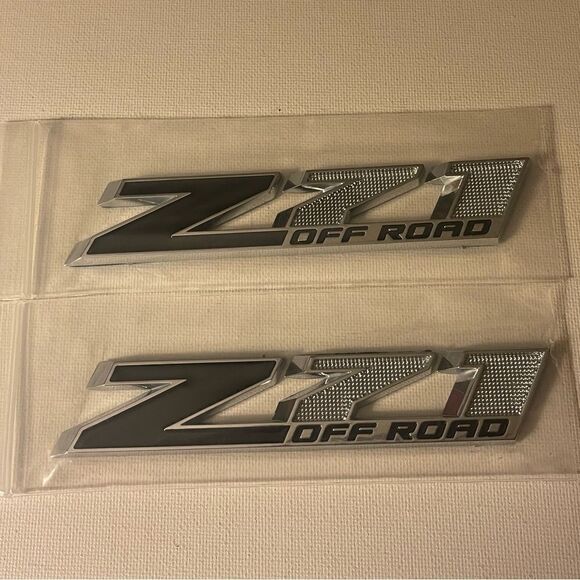 Chevrolet/GMC Z71 3D Chrome/Black Emblems set of 2 NWT - Picture 8 of 8